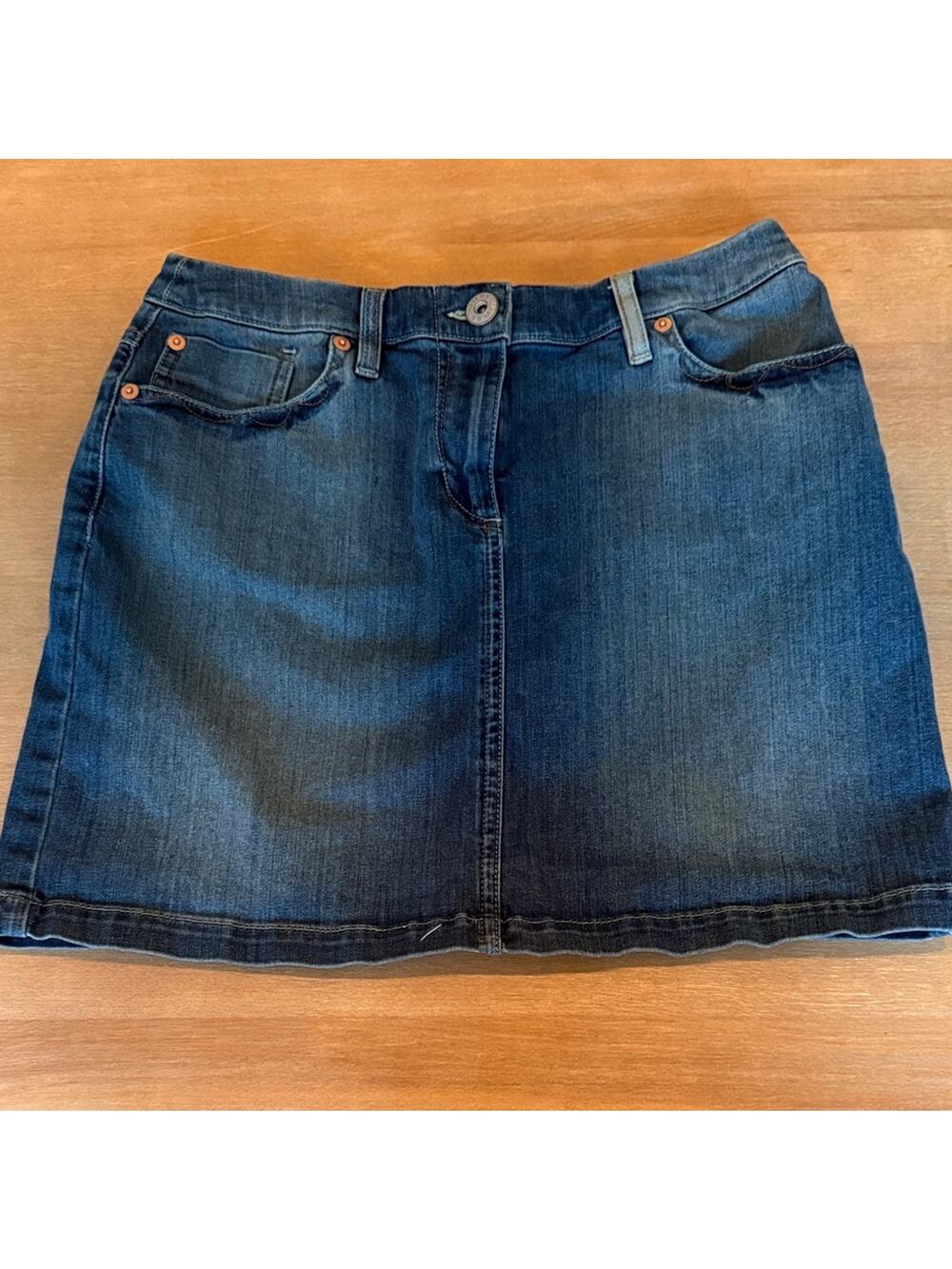 Vintage S. Oliver. German Boutique Denim Blue Women's Skirt with red stitching.
